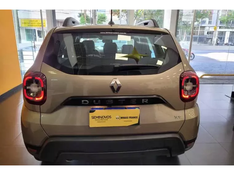 Renault Duster Bege 10