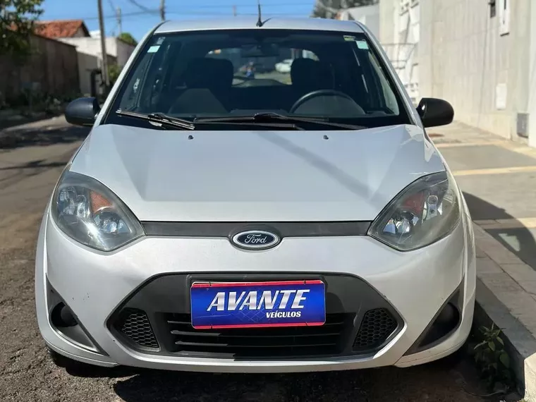 Ford Fiesta Prata 9