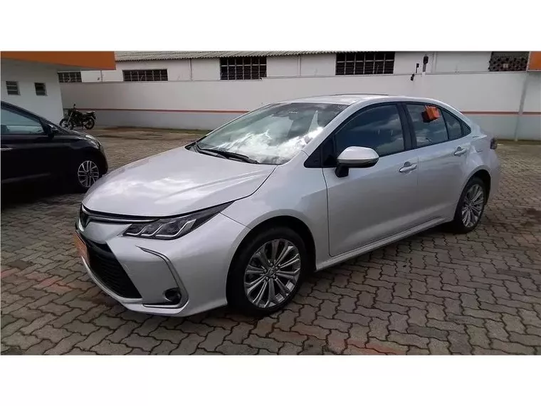 Toyota Corolla Prata 10