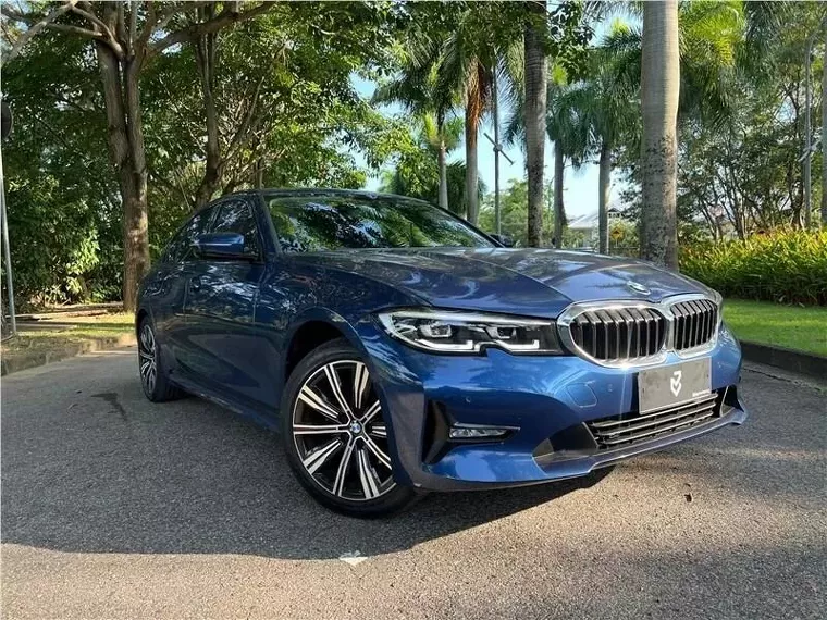 BMW 320i Azul 10