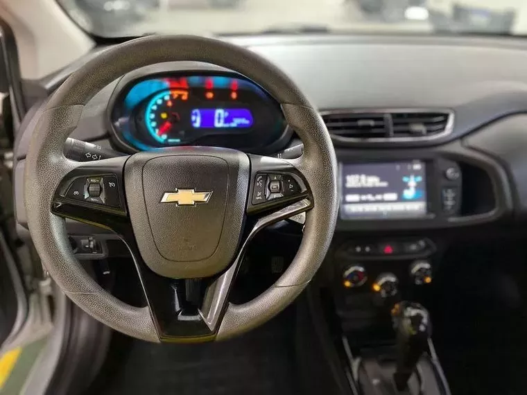 Chevrolet Prisma Prata 3