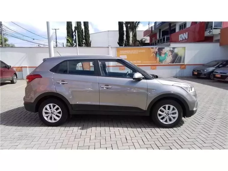 Hyundai Creta Prata 3