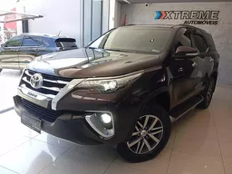 Toyota Hilux SW4