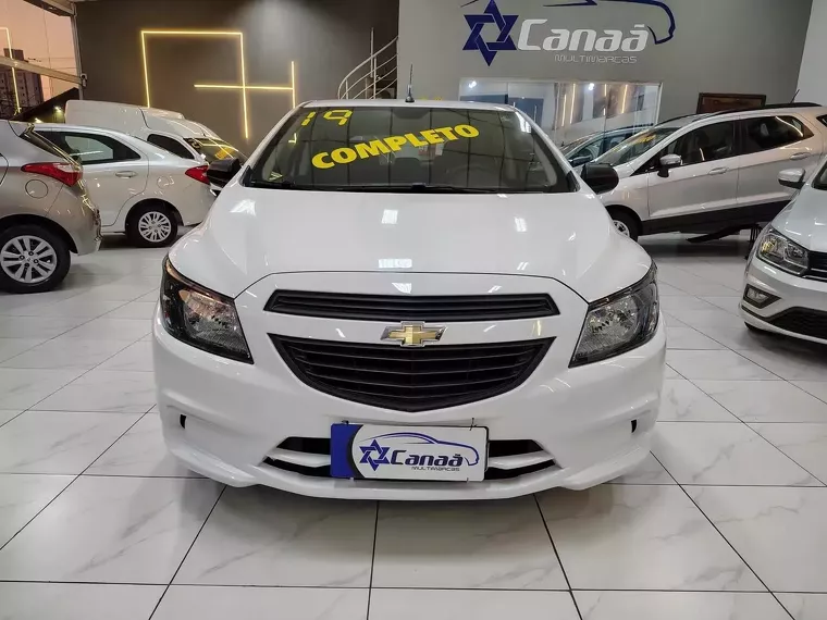 Chevrolet Onix Branco 3