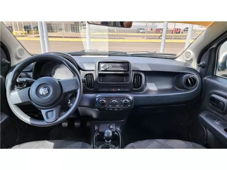 Fiat Mobi Branco 9