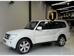 Mitsubishi Pajero Full