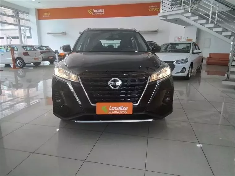 Nissan Kicks Preto 4