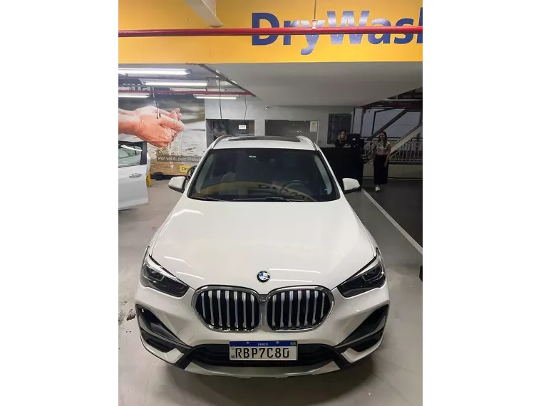 BMW X1 Branco 3