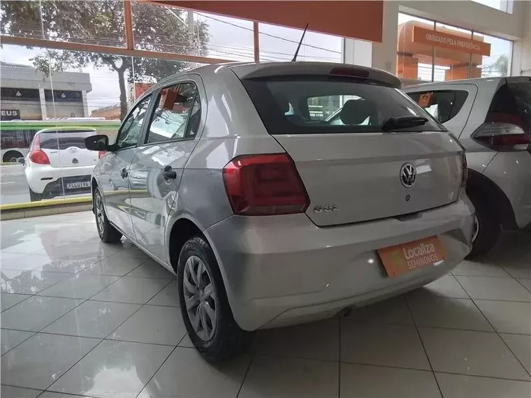 Volkswagen Gol Prata 8