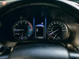 Toyota Hilux SW4