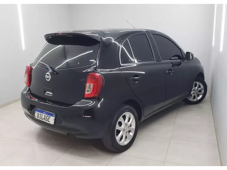 Nissan March Preto 9