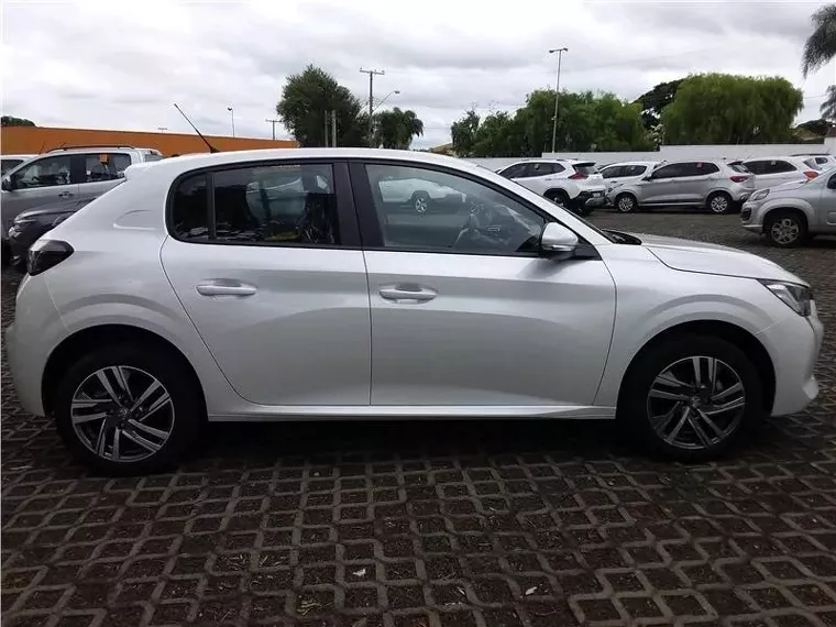 Peugeot 208 Branco 8