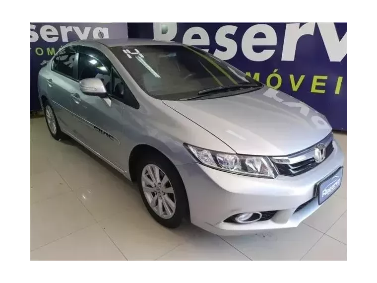 Honda Civic Prata 2