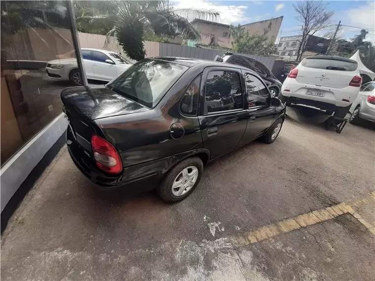 Chevrolet Classic Preto 2