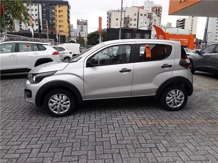 Fiat Mobi Prata 1