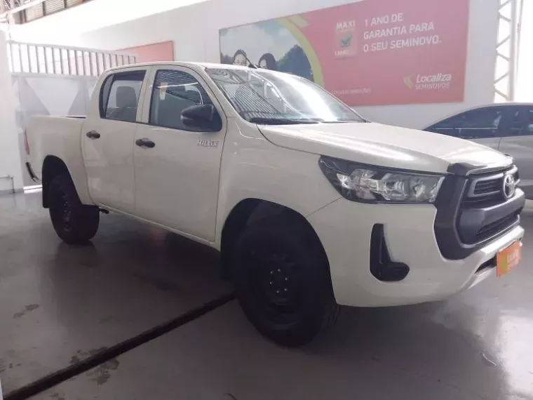 Toyota Hilux Branco 3