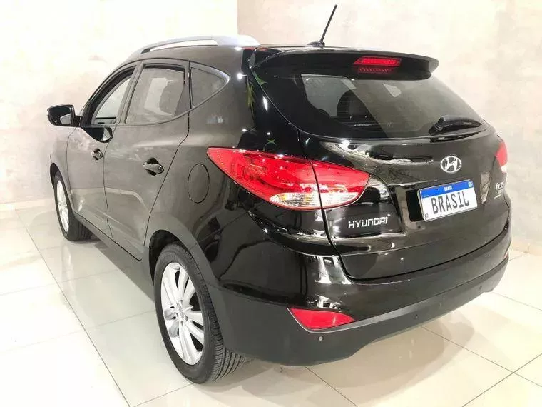 Hyundai IX35 Preto 13