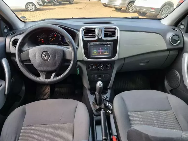 Renault Logan Prata 7