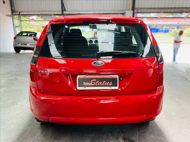 Ford Fiesta Vermelho 6