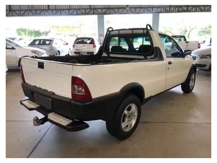 Fiat Strada Branco 7