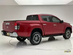 L200 Triton