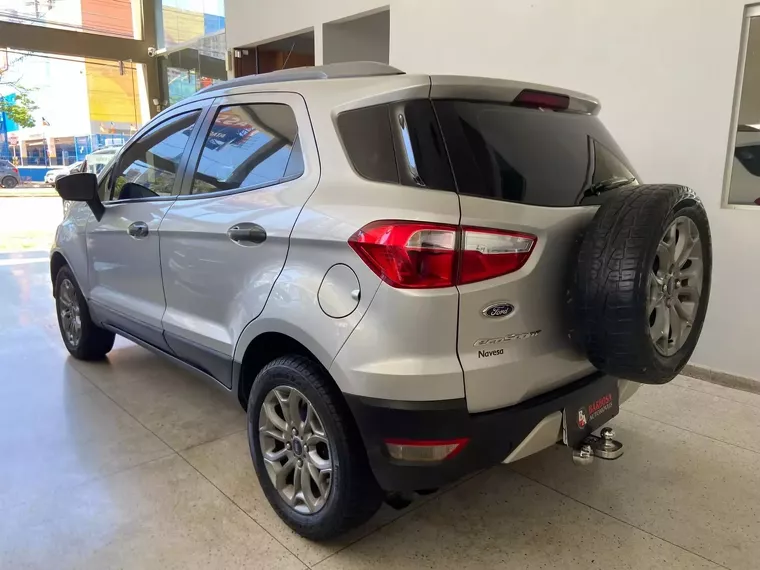 Ford Ecosport Prata 10