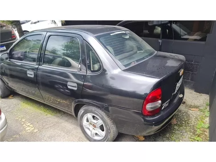 Chevrolet Classic Preto 11