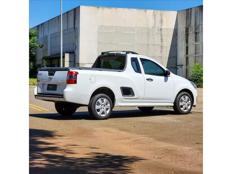 Chevrolet Montana Branco 3