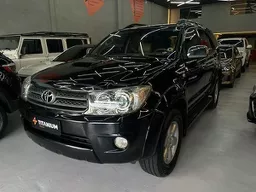 Toyota Hilux SW4