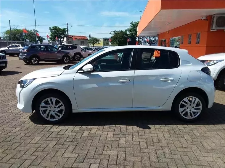 Peugeot 208 Branco 7