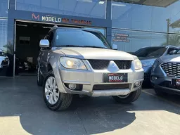 Mitsubishi Pajero TR4