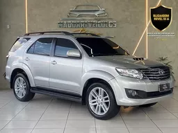 Toyota Hilux SW4