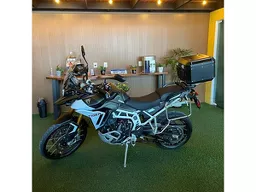 Triumph Tiger 900