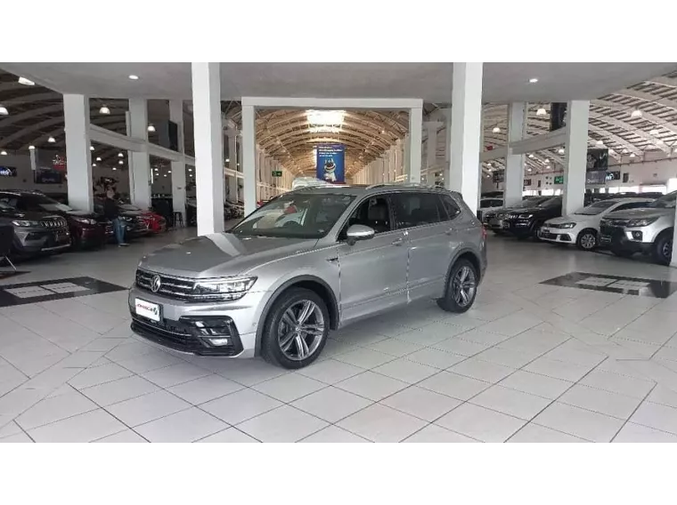 Volkswagen Tiguan Prata 7