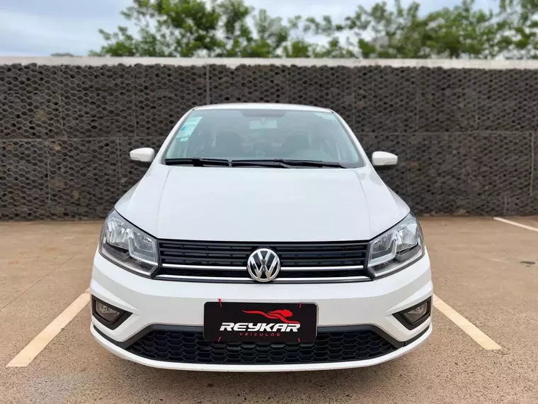 Volkswagen Voyage Branco 10