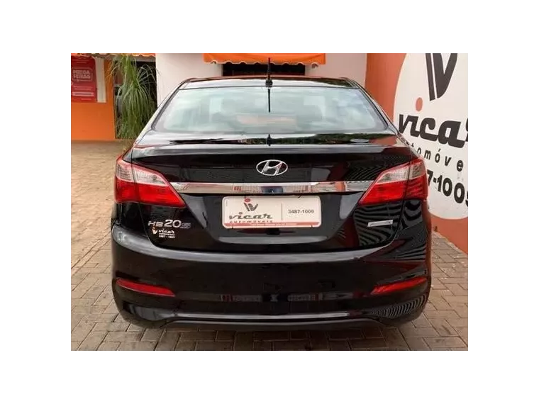 Hyundai HB20 Preto 19