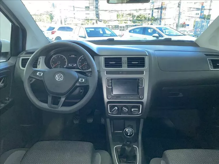 Volkswagen Fox Branco 3