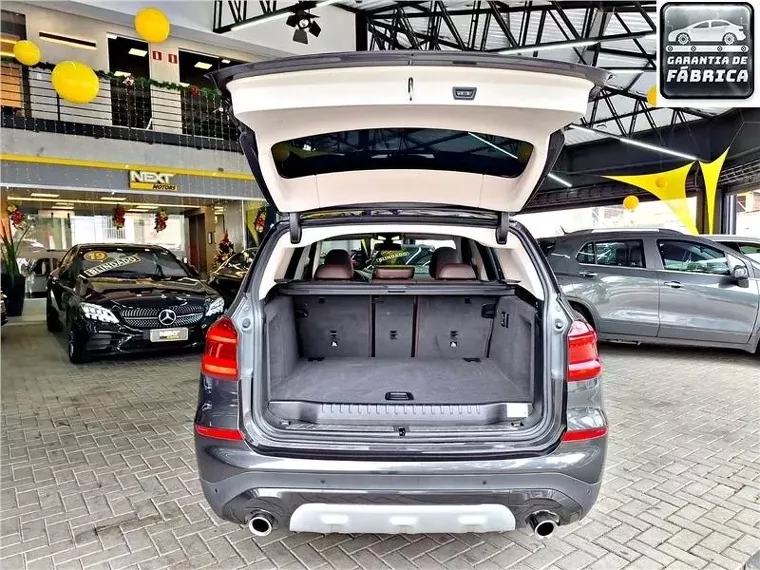 BMW X3 Cinza 9