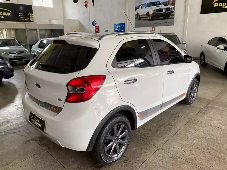 Ford KA Branco 5