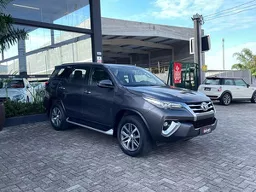 Toyota Hilux SW4