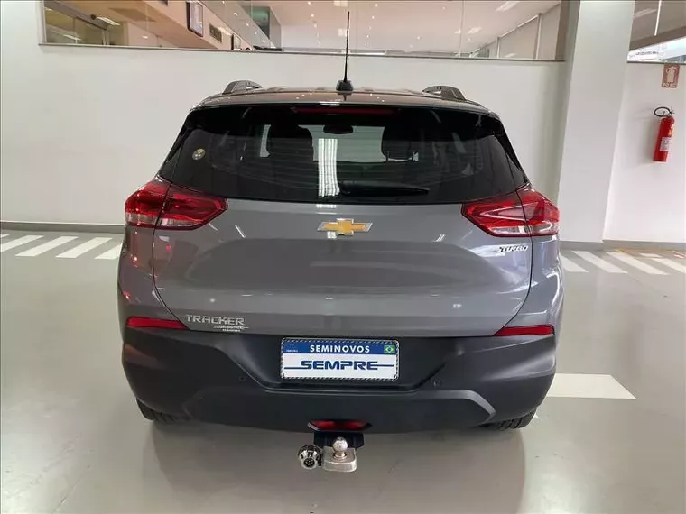 Chevrolet Tracker Cinza 4