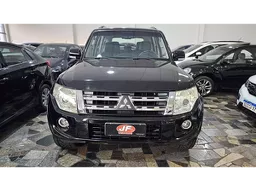 Mitsubishi Pajero Full