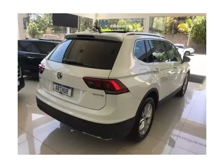 Volkswagen Tiguan Branco 2