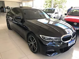 320i