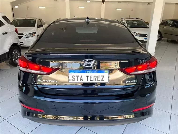 Hyundai Elantra Preto 3