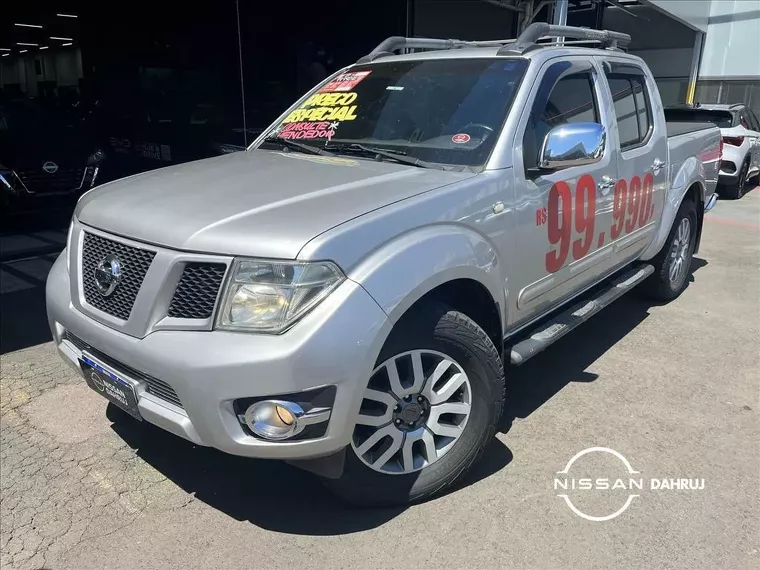 Nissan Frontier Prata 6