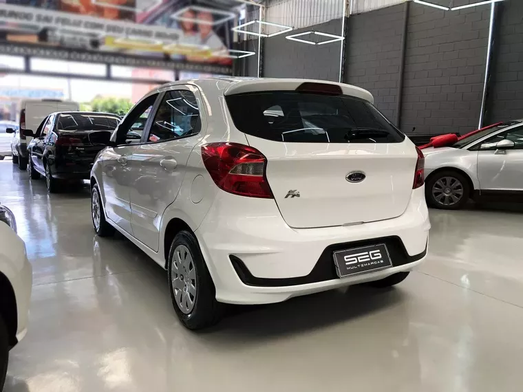 Ford KA Branco 4