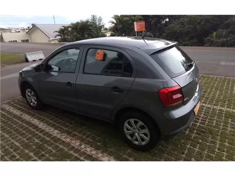 Volkswagen Gol Cinza 18