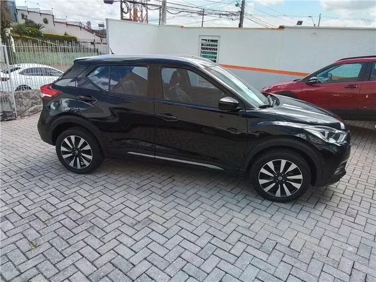 Nissan Kicks Preto 7