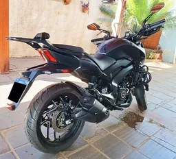 Bajaj Dominar